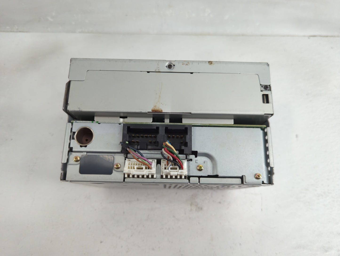 2004-2005 Nissan Maxima Radio AM FM Cd Player Receiver Replacement P/N:28188 7Y300 Fits Fits 2004 2005 OEM Used Auto Parts -