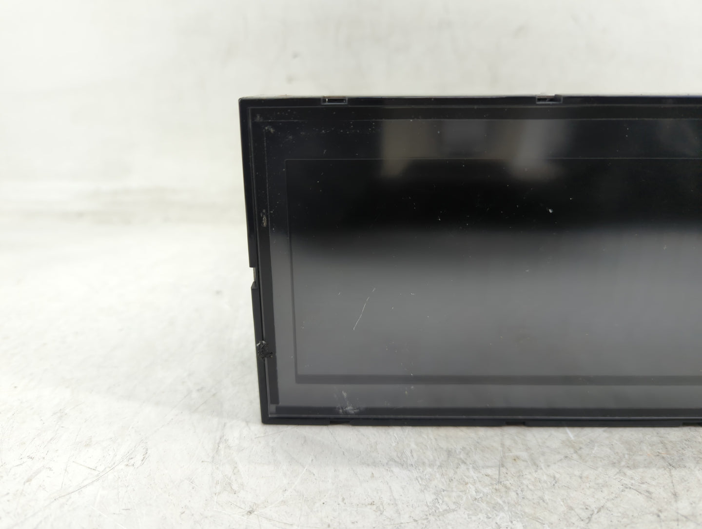 2004-2005 Nissan Maxima Information Display Screen - Oemusedautoparts1.com