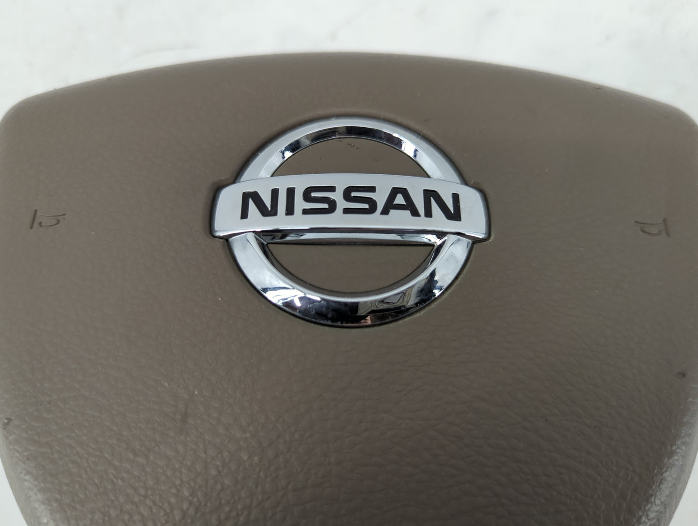 2005-2008 Nissan Maxima Air Bag Driver Left Steering Wheel Mounted Fits Fits 2005 2006 2007 2008 OEM Used Auto Parts - Oemus