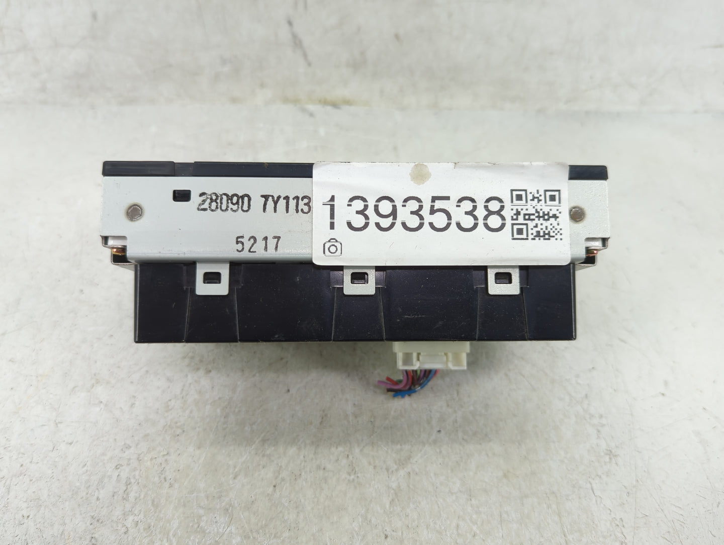 2004-2005 Nissan Maxima Information Display Screen - Oemusedautoparts1.com