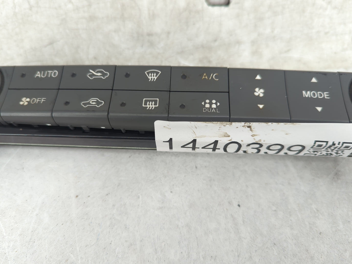 2004-2006 Nissan Maxima Climate Control Module Temperature AC/Heater Replacement P/N:27500-7Y000 Fits Fits 2004 2005 2006 OE