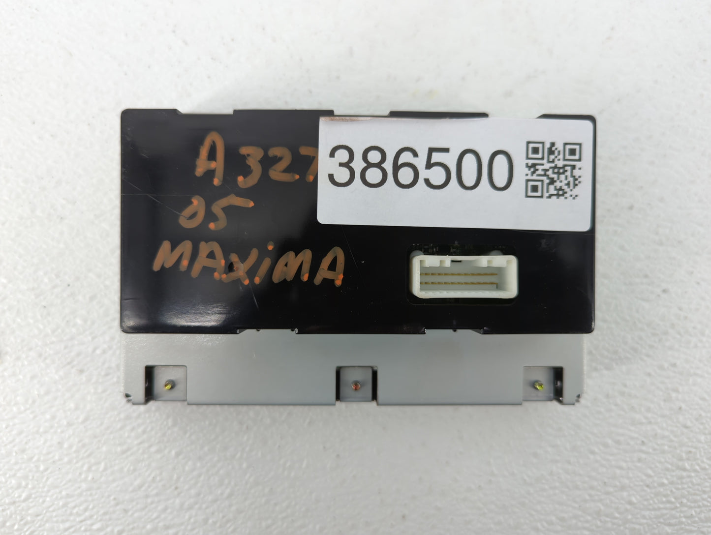2004-2005 Nissan Maxima Information Display Screen - Oemusedautoparts1.com