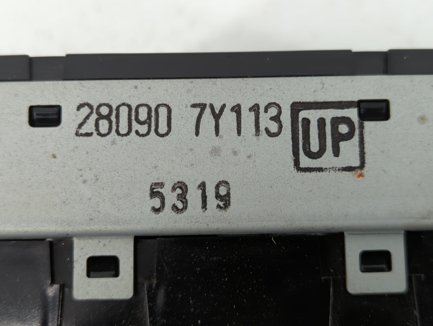 2004-2005 Nissan Maxima Information Display Screen - Oemusedautoparts1.com