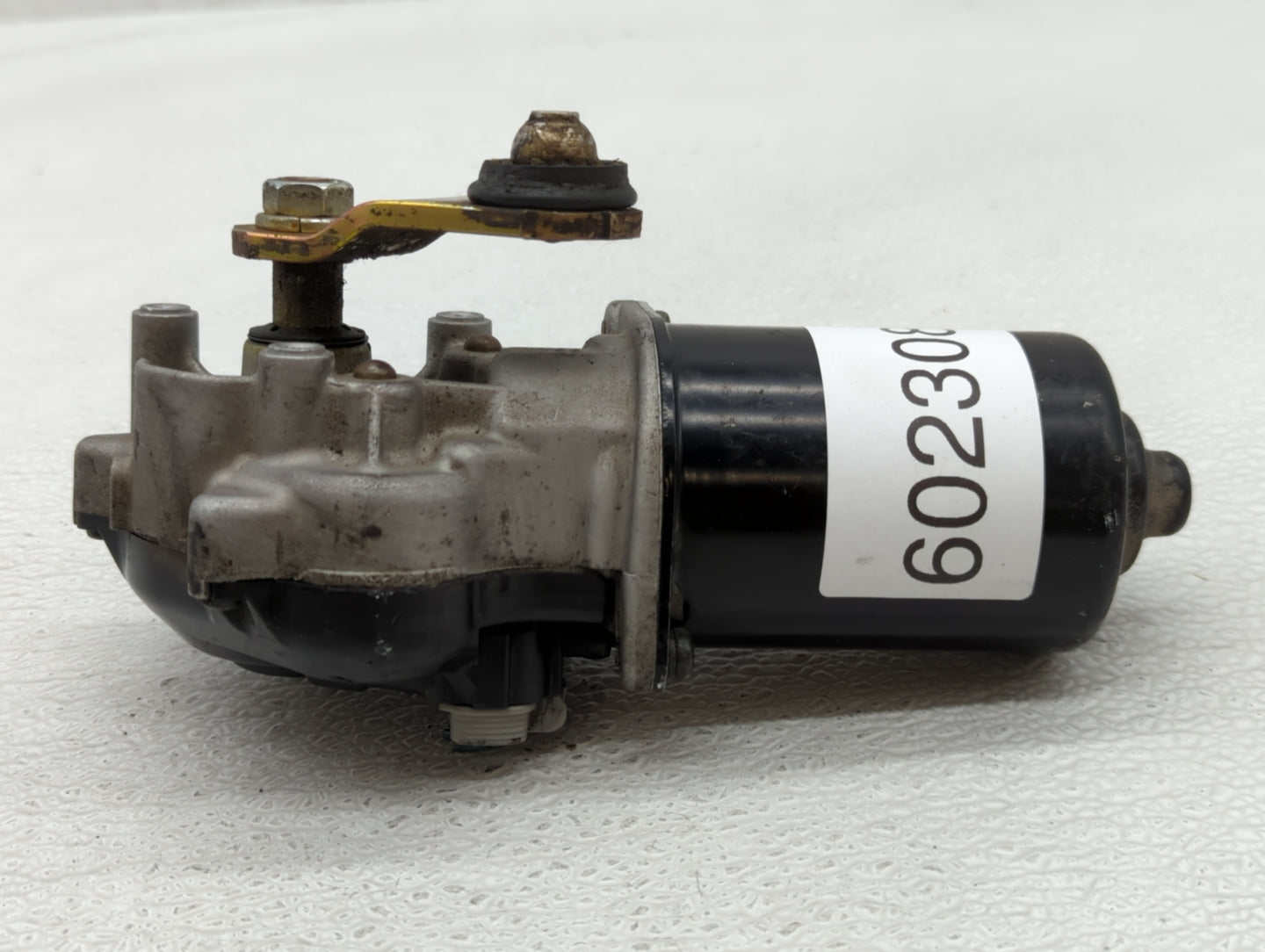 2004-2008 Nissan Maxima Front Windshield Wiper Motor P/N:288107Y005 1155671-A Fits Fits 2003 2004 2005 2006 2007 2008 OEM Us