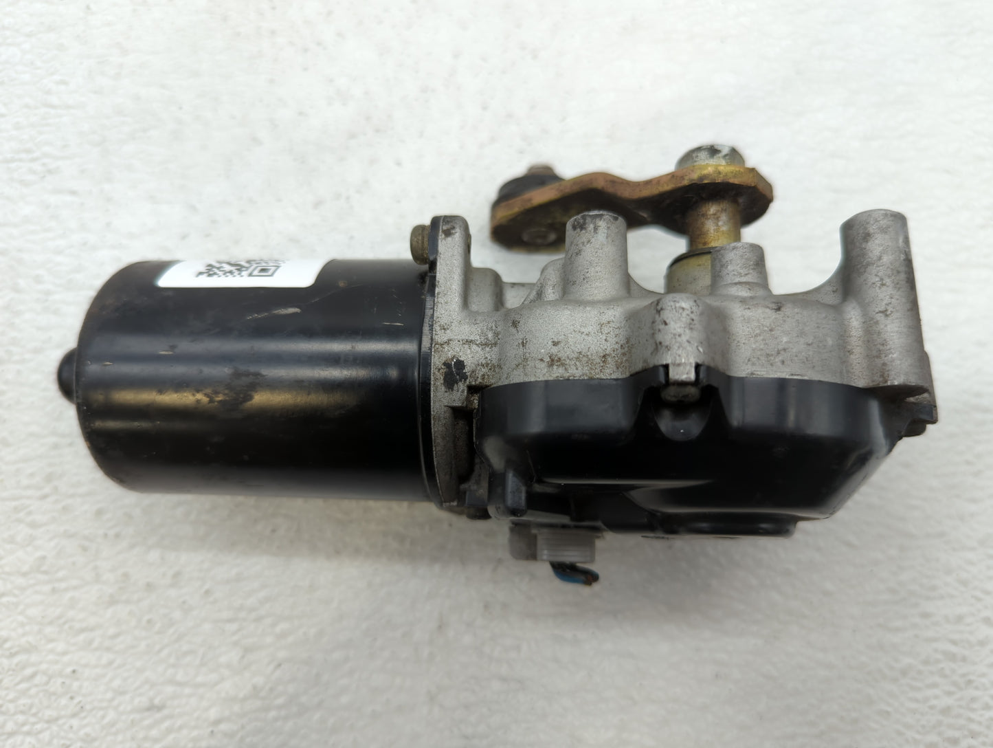 2004-2008 Nissan Maxima Front Windshield Wiper Motor P/N:288107Y005 1155671-A Fits Fits 2003 2004 2005 2006 2007 2008 OEM Us