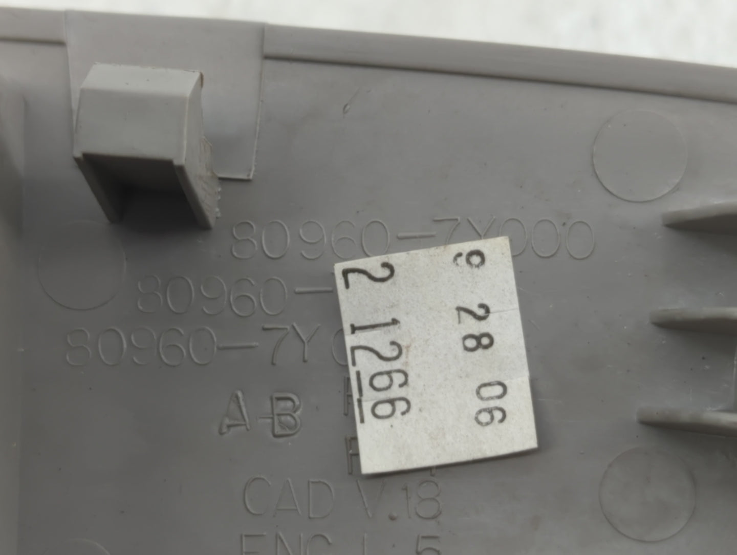 2005 Nissan Maxima Master Power Window Switch Replacement Driver Side Left P/N:82960-7Y000 82960-7Y001, 82960-7Y002 Fits OEM