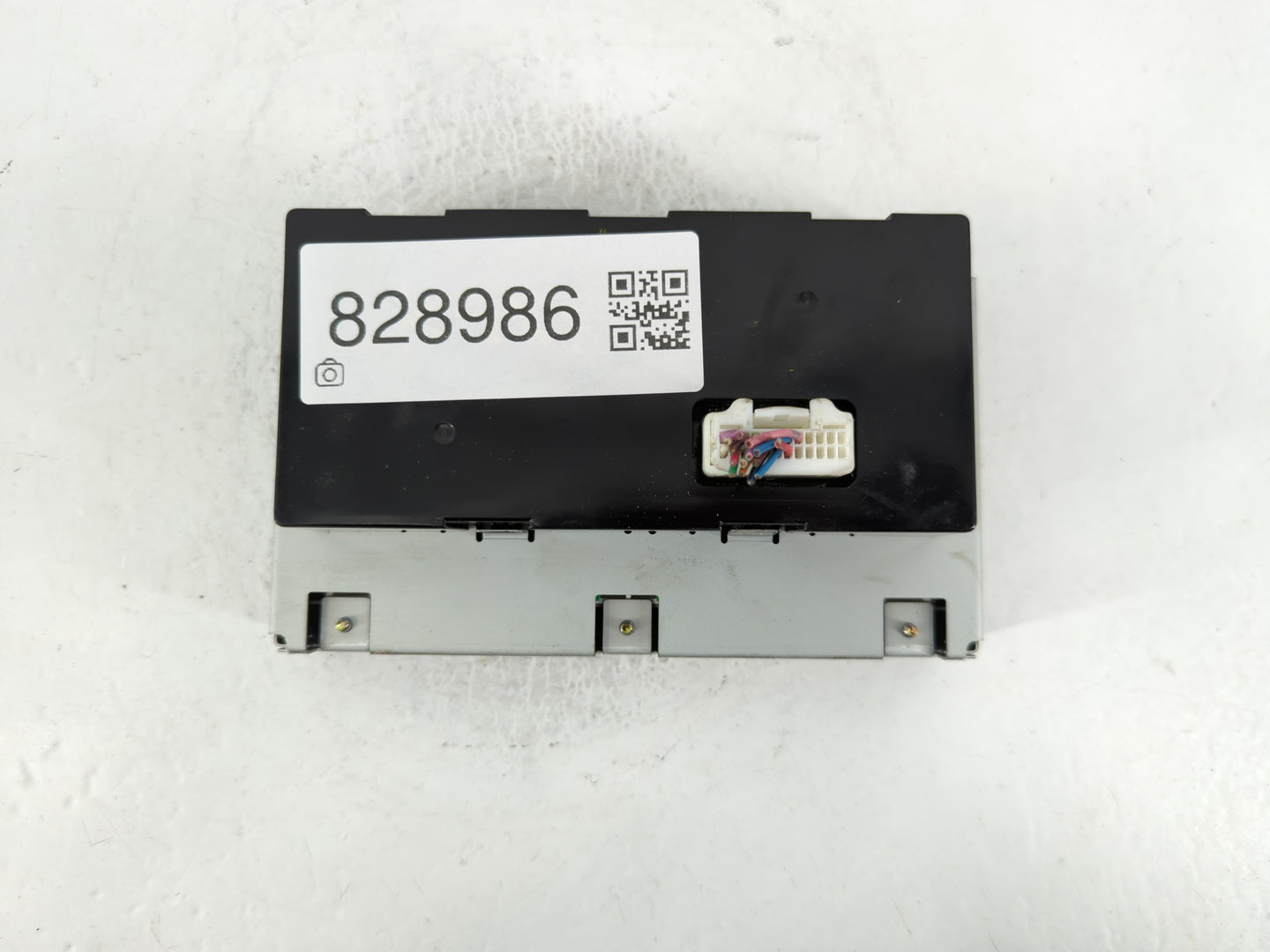 2004-2005 Nissan Maxima Information Display Screen - Oemusedautoparts1.com