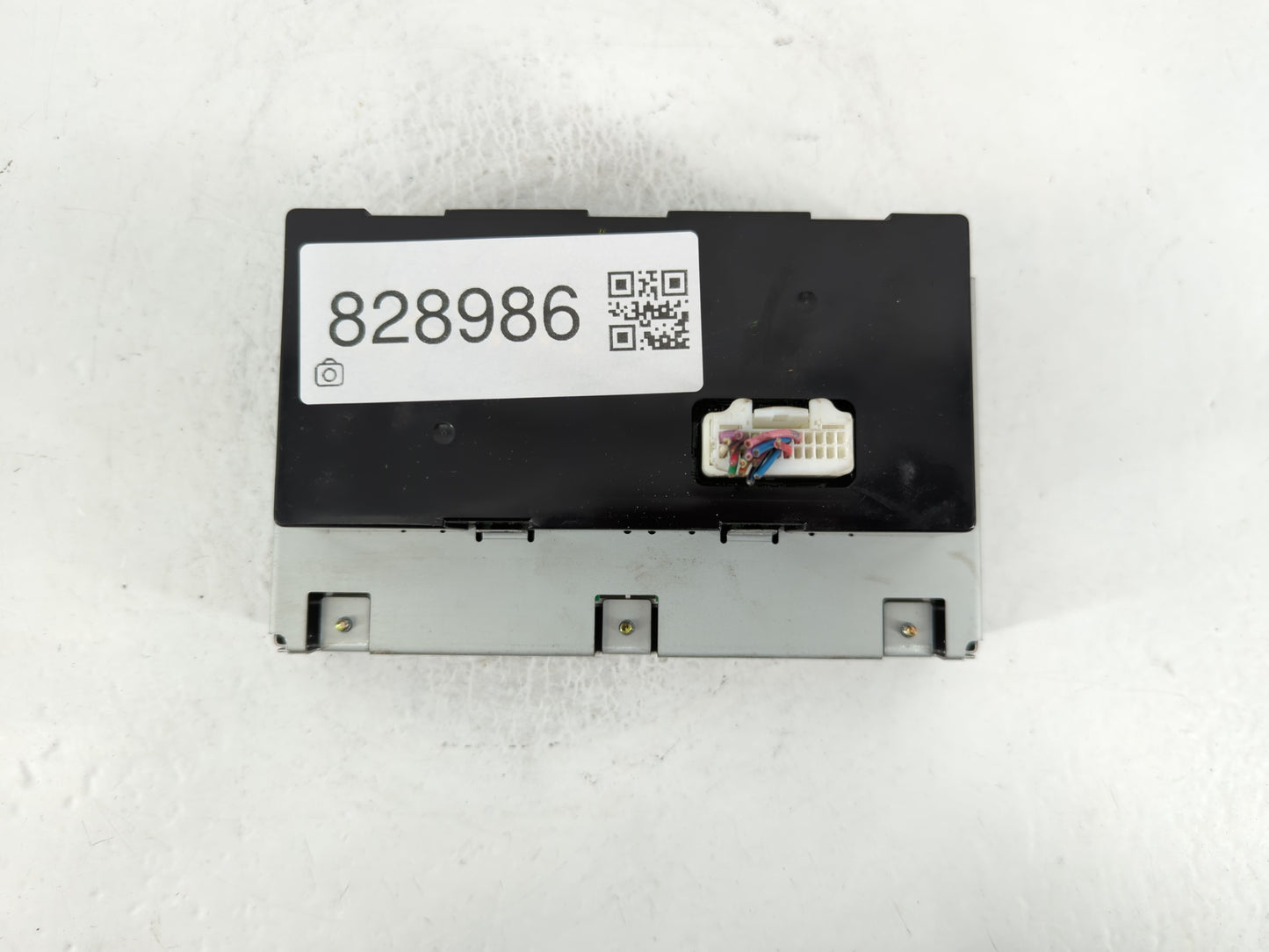 2004-2005 Nissan Maxima Information Display Screen - Oemusedautoparts1.com