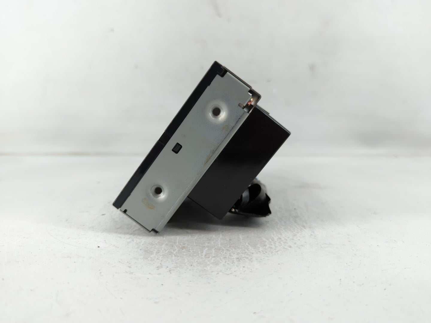 2004-2005 Nissan Maxima Information Display Screen - Oemusedautoparts1.com