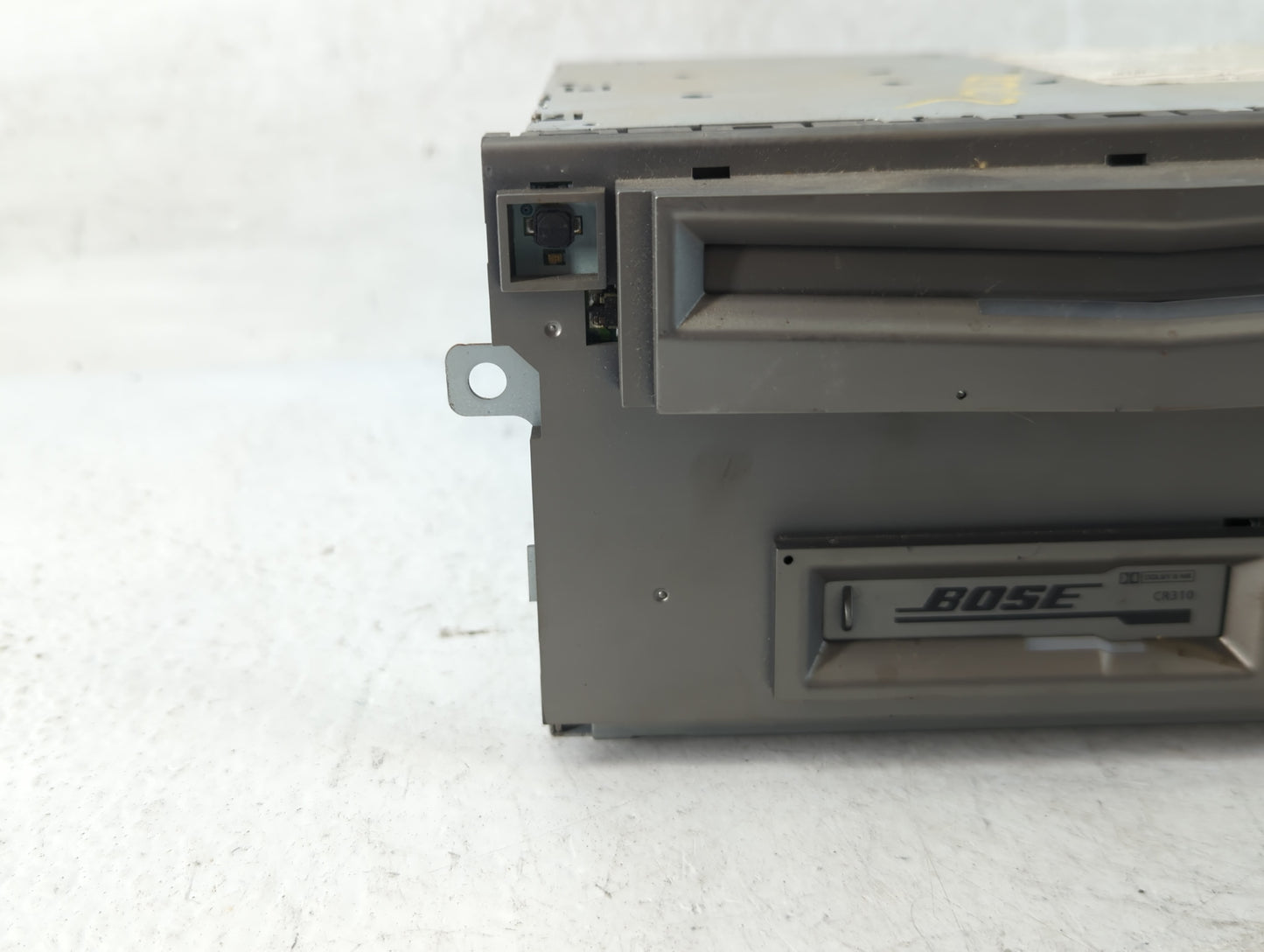 2004-2005 Nissan Maxima Radio AM FM Cd Player Receiver Replacement P/N:28188 ZA31A 7Y300, 2532D Fits Fits 2004 2005 OEM Used