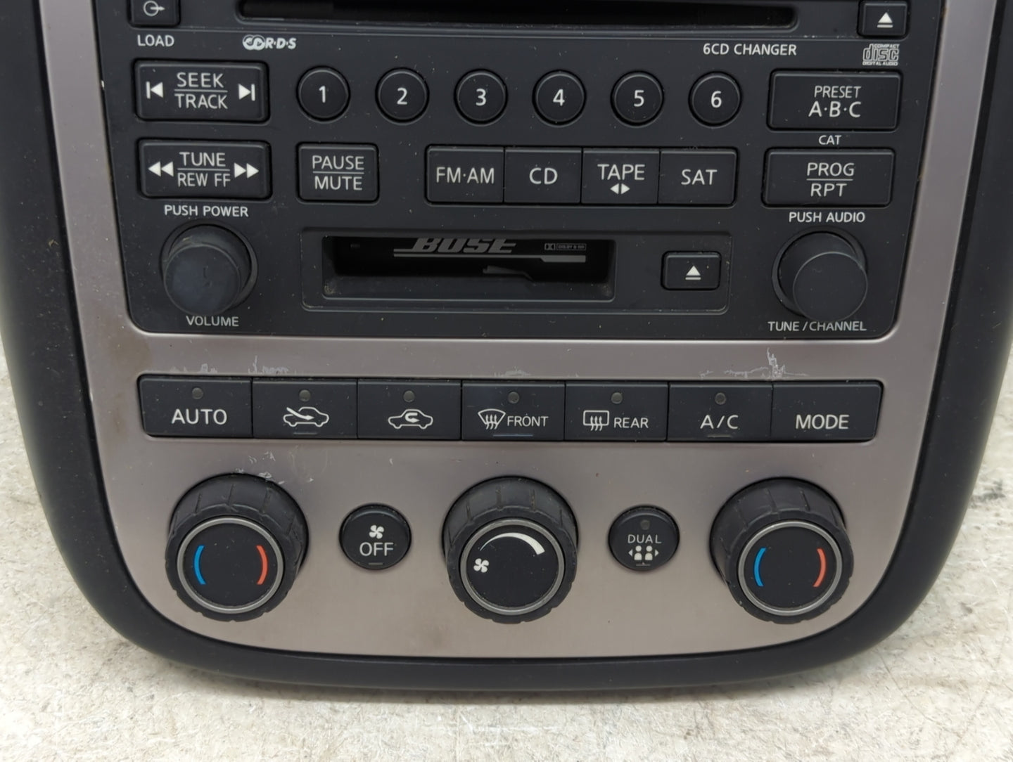 2004-2005 Nissan Murano Radio AM FM Cd Player Receiver Replacement P/N:28188CA010 PN-2530H Fits Fits 2004 2005 OEM Used Auto