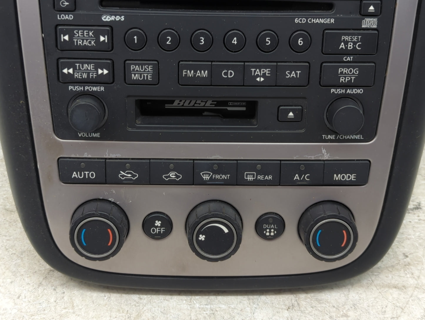 2004-2005 Nissan Murano Radio AM FM Cd Player Receiver Replacement P/N:28188CA010 PN-2530H Fits Fits 2004 2005 OEM Used Auto