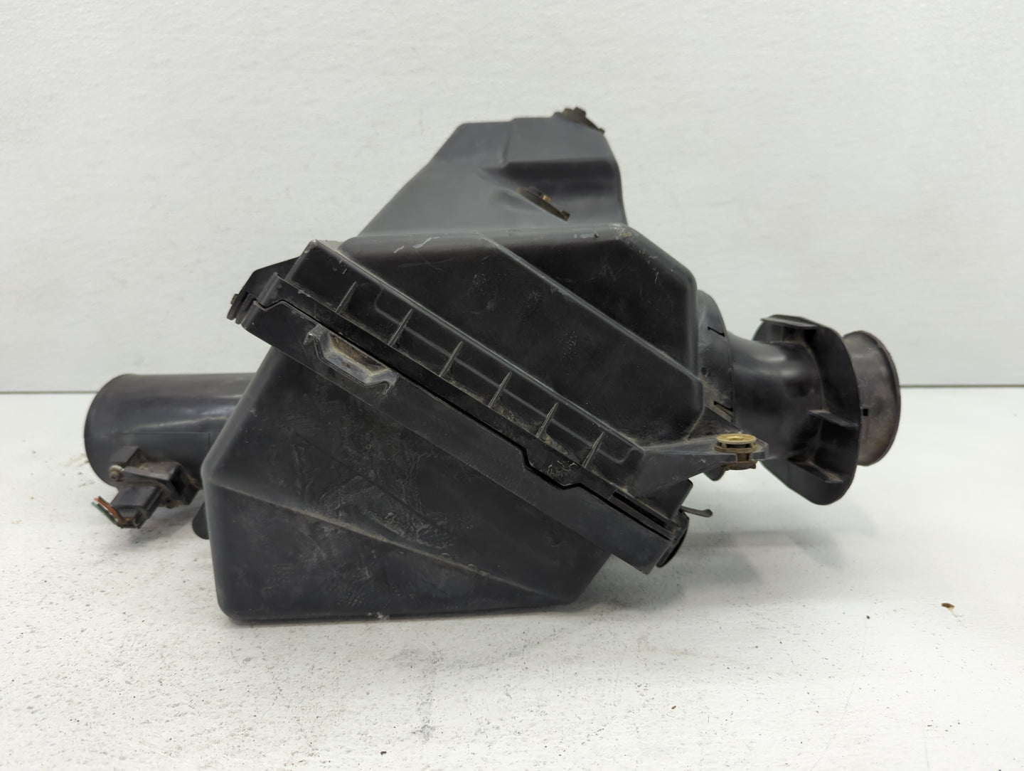 2005 Nissan Murano Air Cleaner Intake-duct Hose Tube - Oemusedautoparts1.com