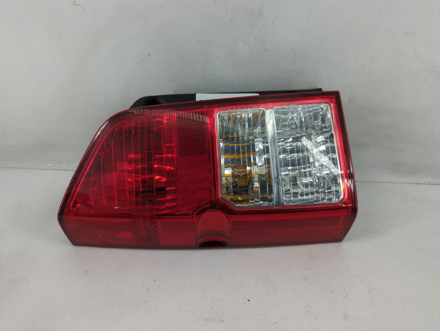 2005 Nissan Pathfinder Tail Light Assembly Passenger Right OEM Fits OEM Used Auto Parts - Oemusedautoparts1.com