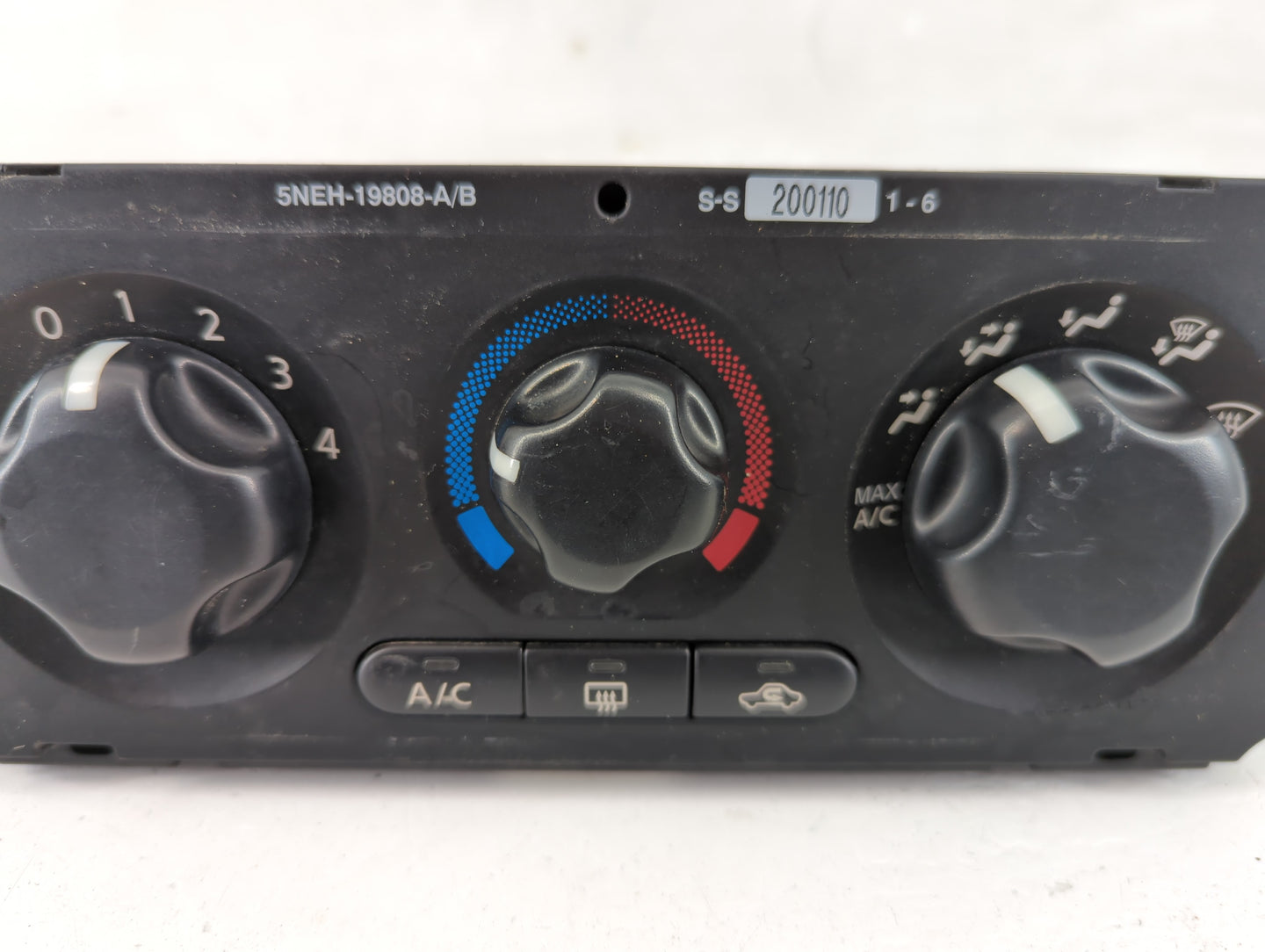 2005-2012 Nissan Pathfinder Climate Control Module Temperature AC/Heater Replacement P/N:27510EA000 Fits OEM Used Auto Parts