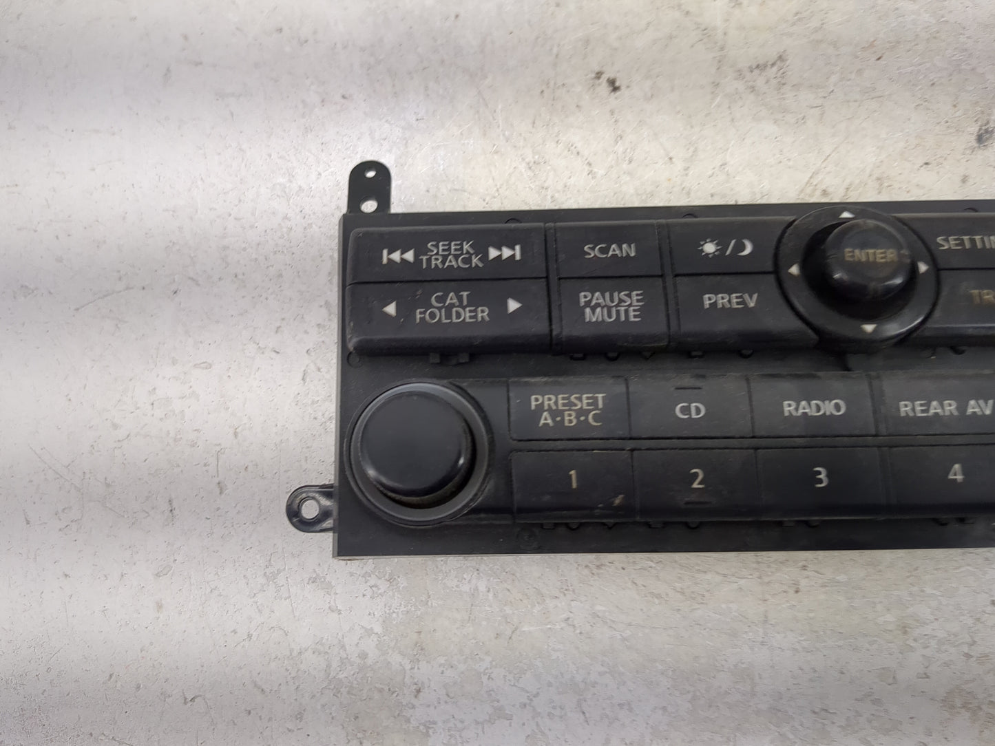 2005-2005 Nissan Pathfinder Radio Control Panel - Oemusedautoparts1.com