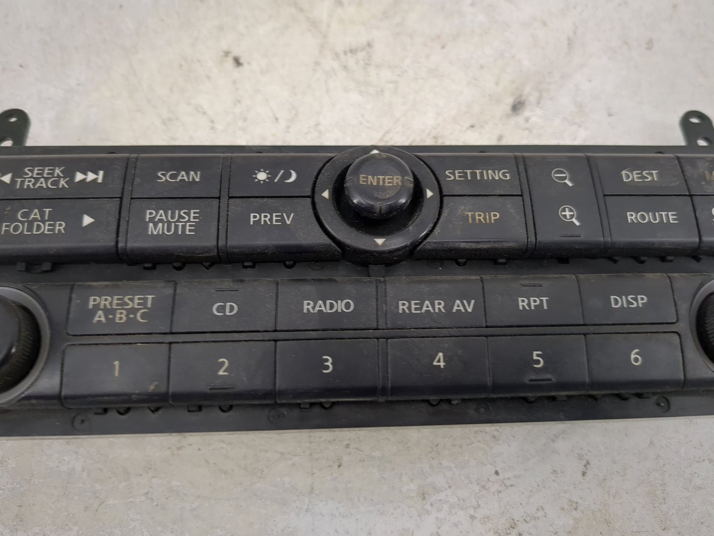 2005-2005 Nissan Pathfinder Radio Control Panel - Oemusedautoparts1.com