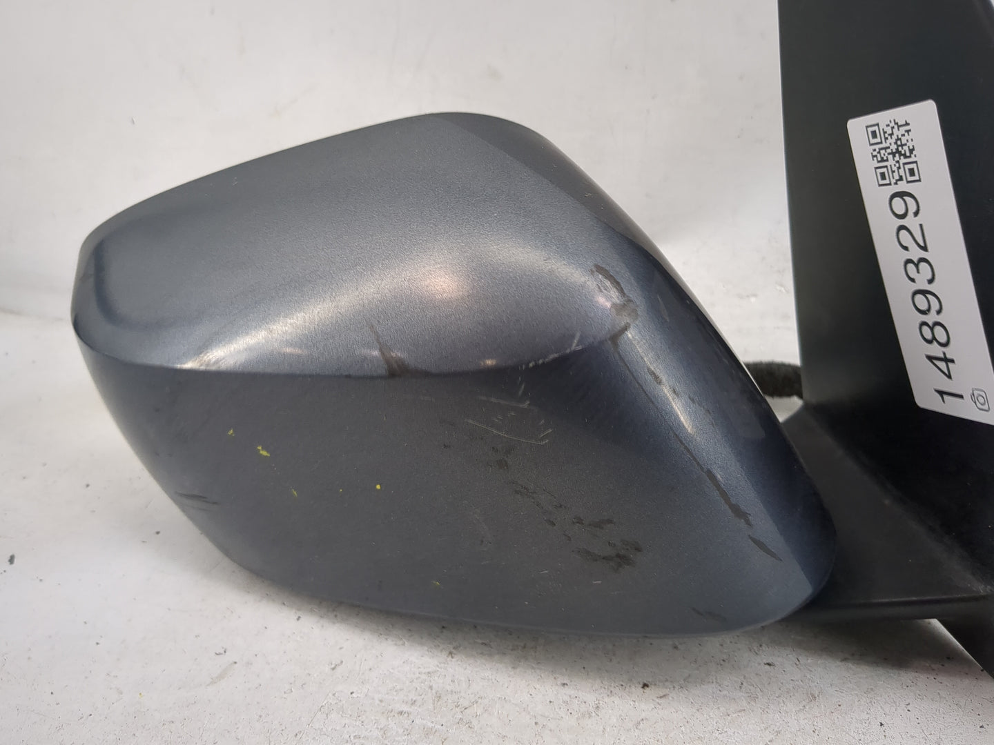 2005-2012 Nissan Pathfinder Passenger Side View Mirror - Right Door Mirror OEM Used - Oemusedautoparts1.com