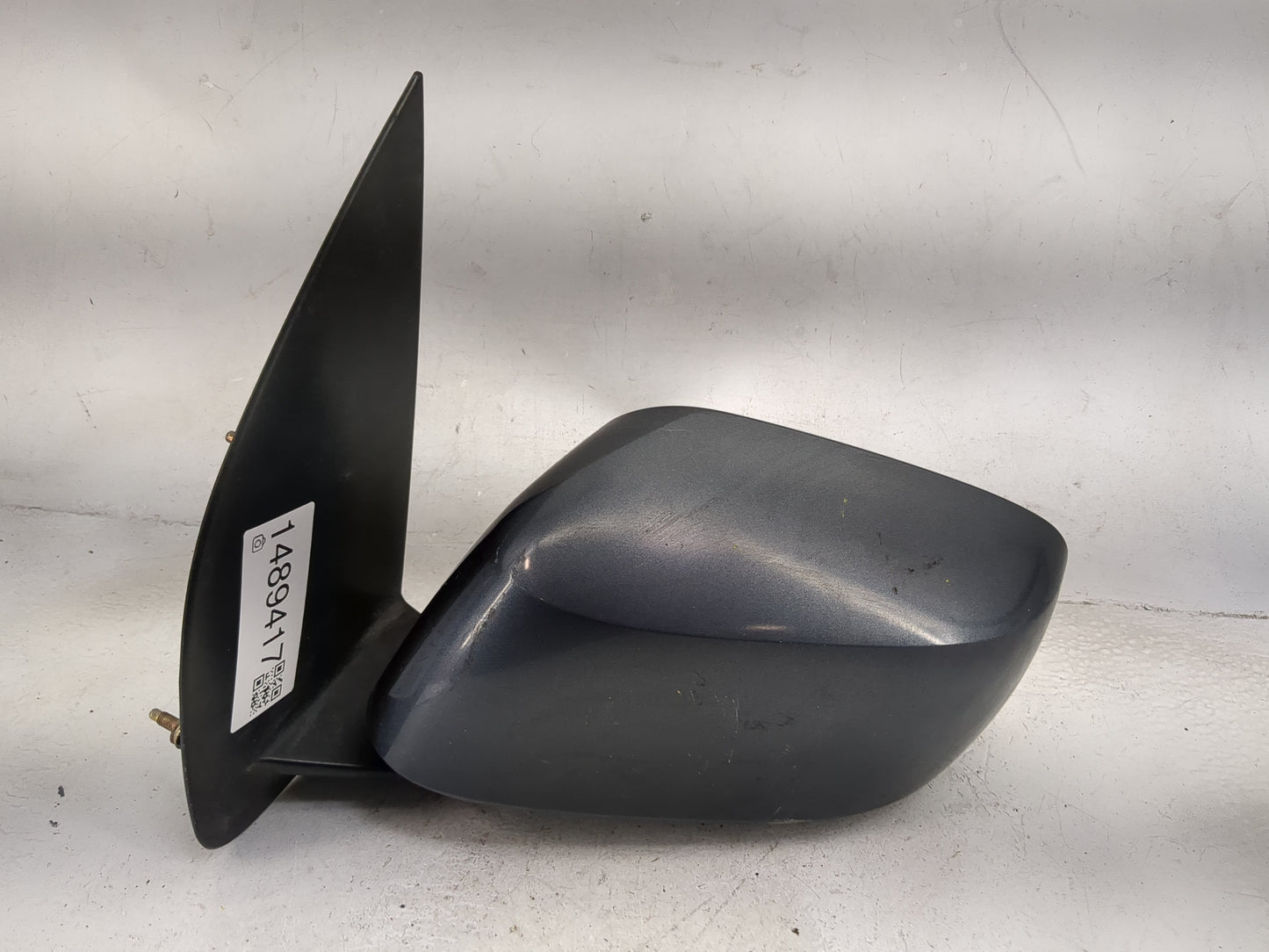 2005-2012 Nissan Pathfinder Driver Side View Mirror - Left Door Mirror OEM Used - Oemusedautoparts1.com