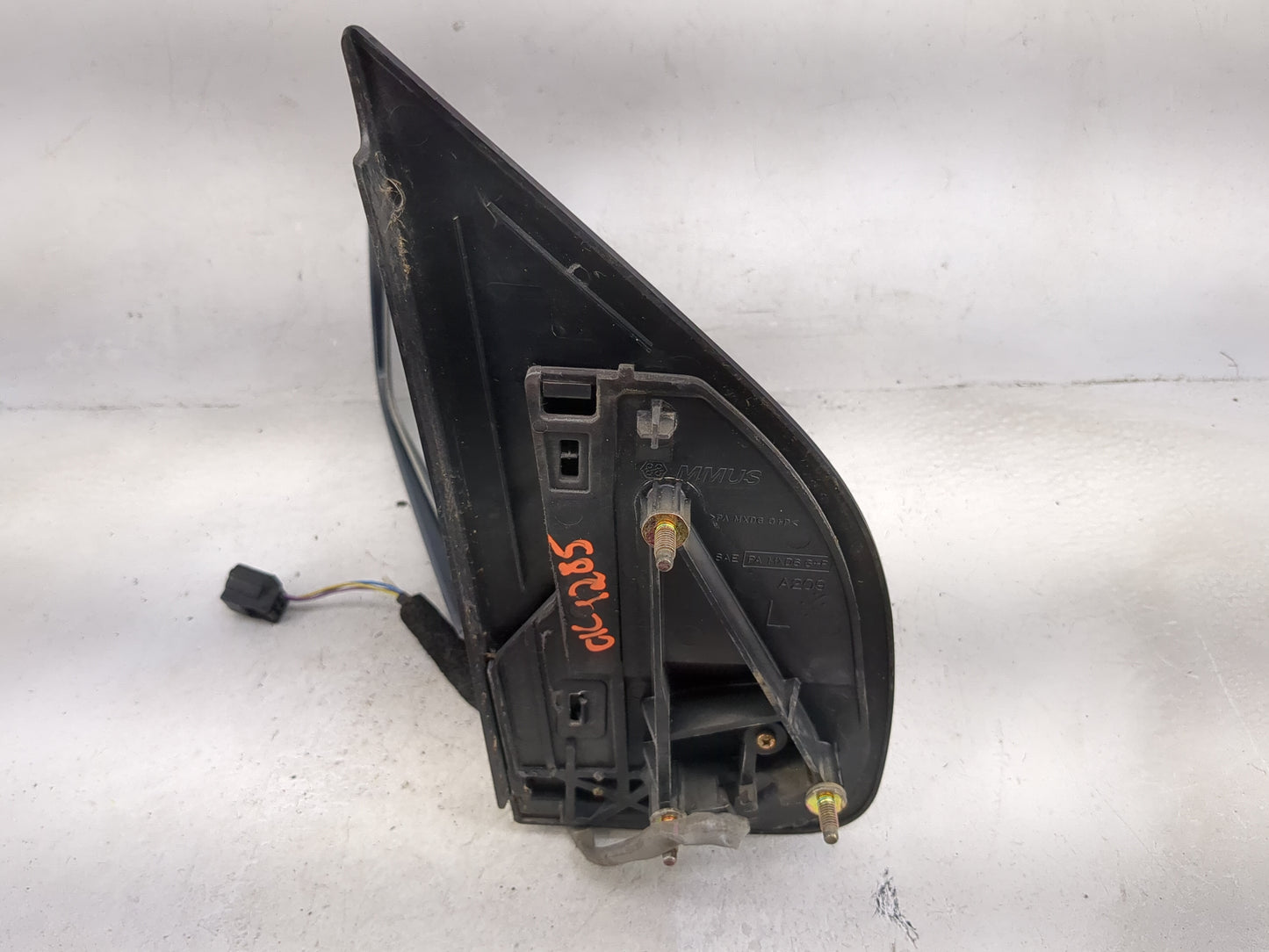 2005-2012 Nissan Pathfinder Driver Side View Mirror - Left Door Mirror OEM Used - Oemusedautoparts1.com