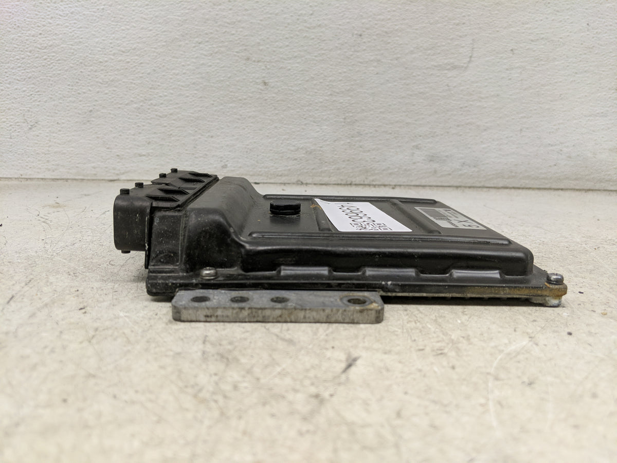 2005 Nissan Pathfinder PCM Engine Control Computer ECU ECM PCU OEM P/N:MEC35-733 A1 Fits OEM Used Auto Parts - Oemusedautopa