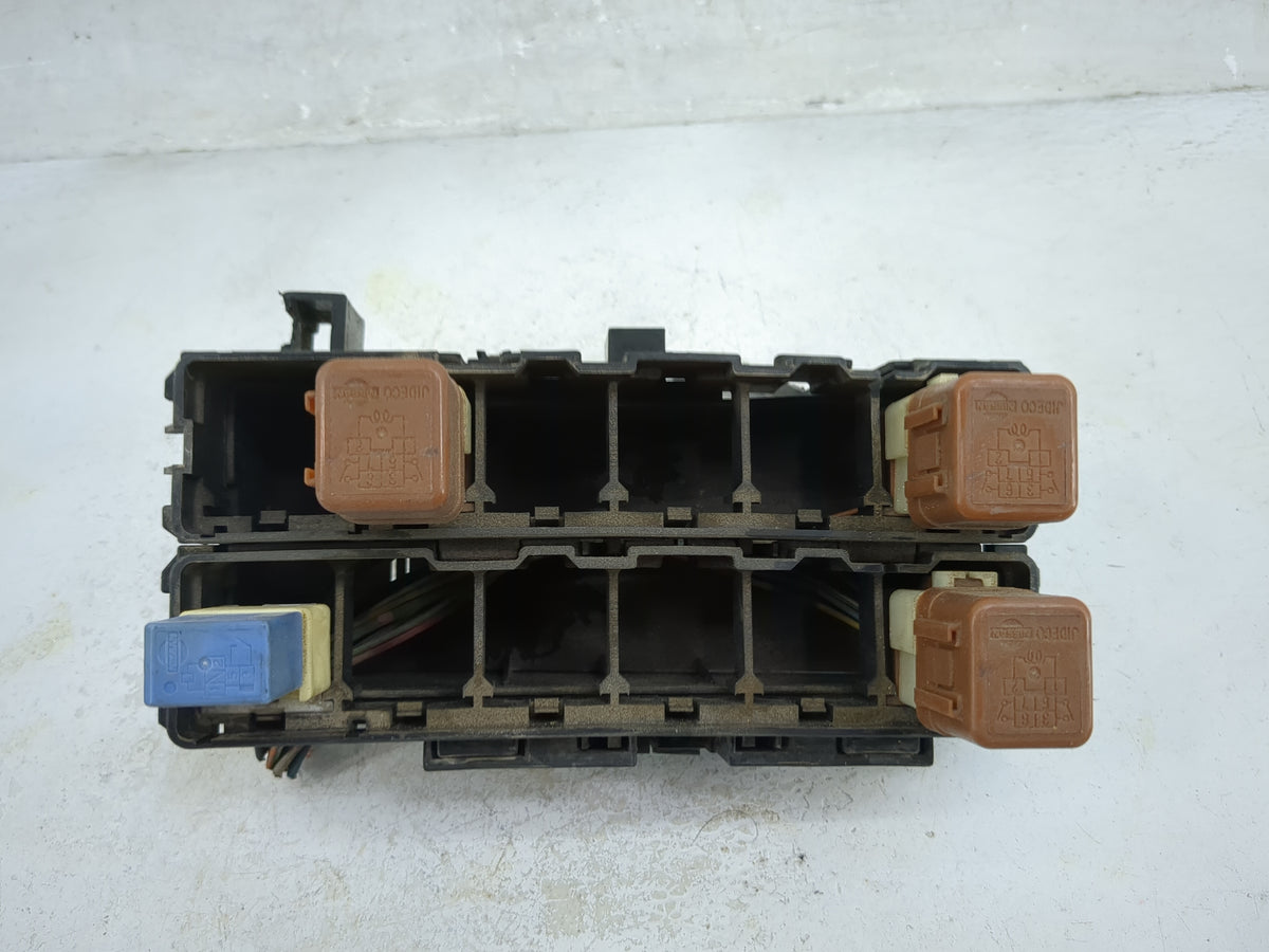 2005-2006 Nissan Pathfinder Fusebox Fuse Box Panel Relay Module P/N:24382 Fits Fits 2005 2006 2007 OEM Used Auto Parts - Oem
