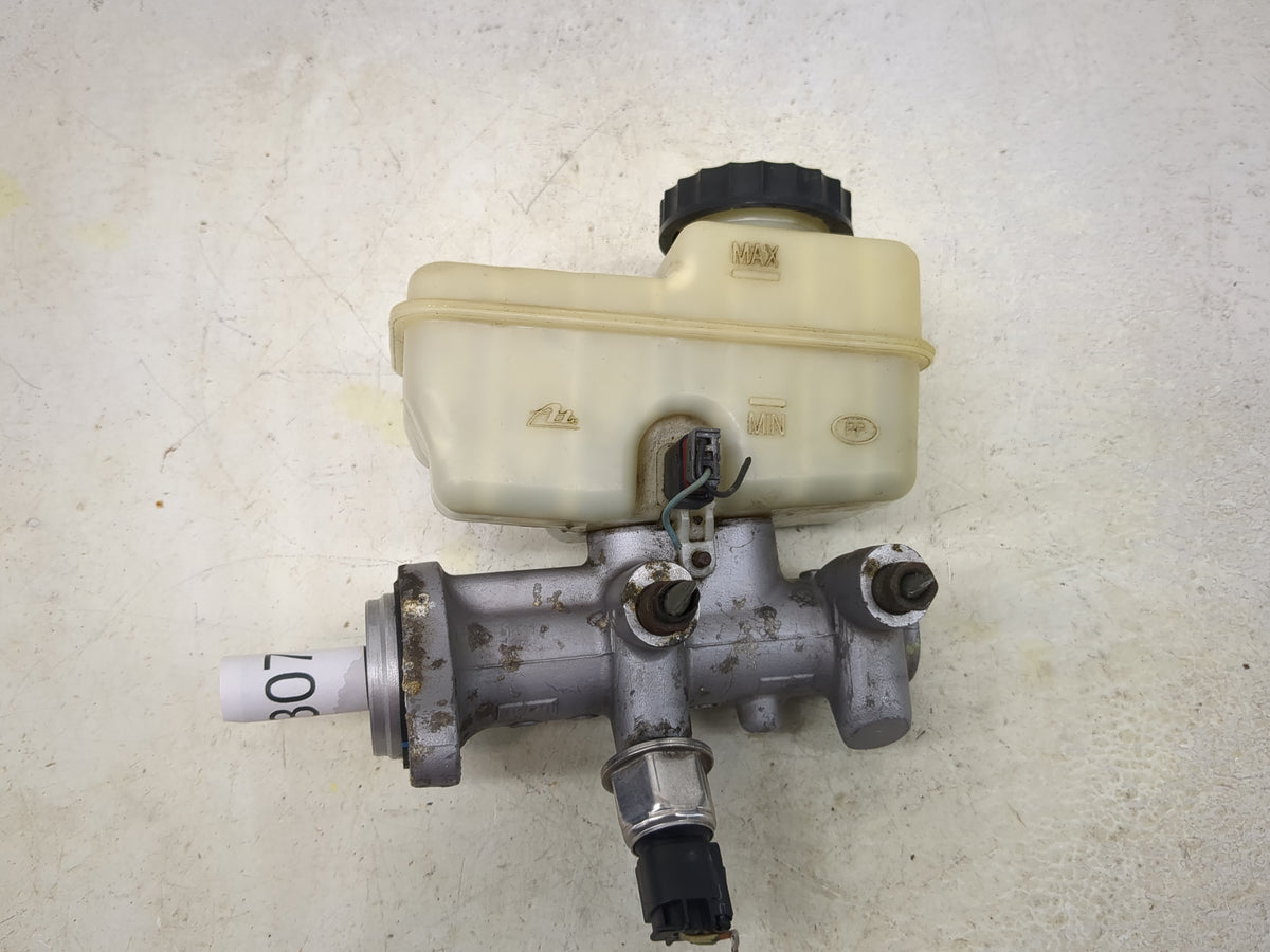 2005 Nissan Pathfinder Brake Master Cylinder - Oemusedautoparts1.com