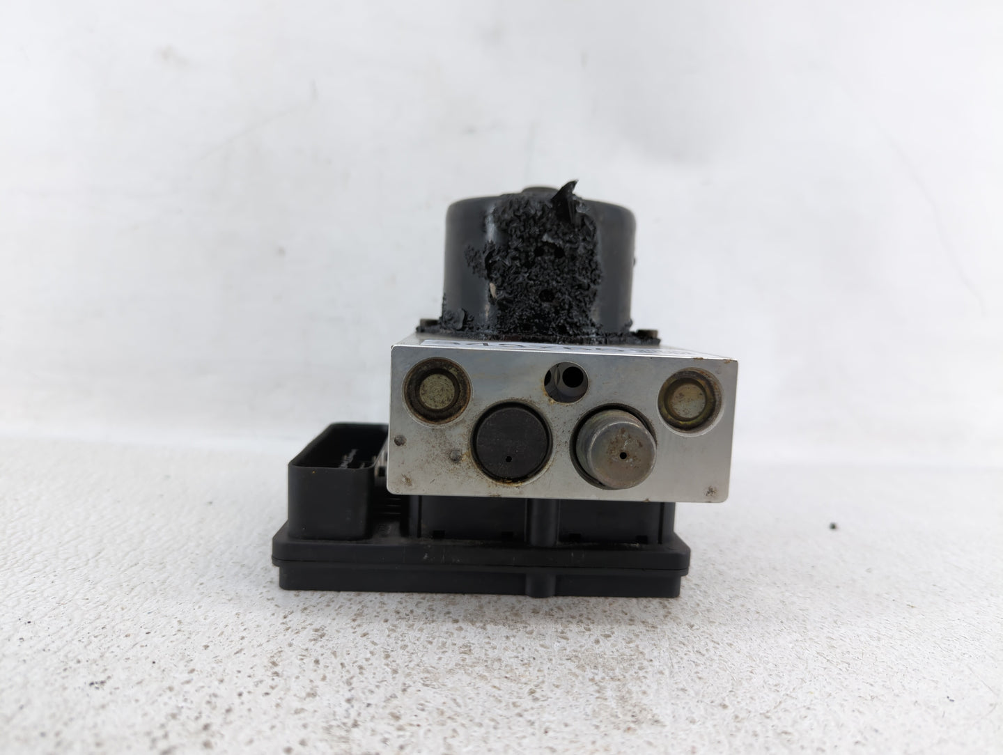 2005 Nissan Pathfinder ABS Pump Control Module Replacement P/N:47660-EA00A 47660 ZP00A Fits OEM Used Auto Parts - Oemusedaut