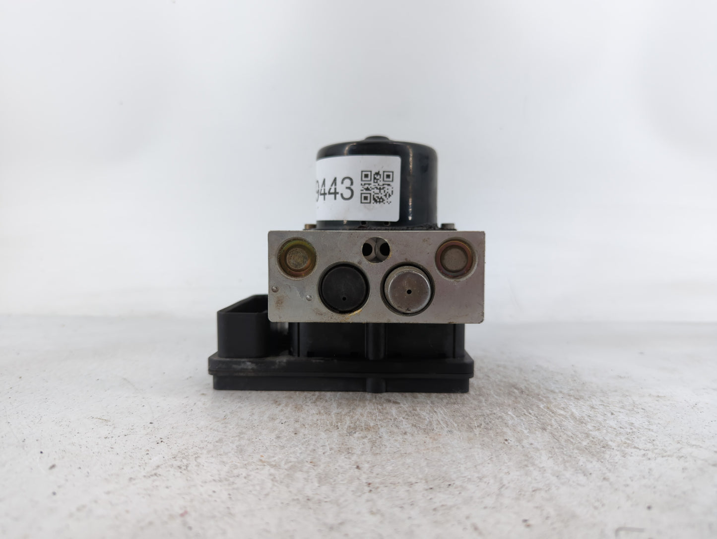 2005 Nissan Pathfinder ABS Pump Control Module Replacement P/N:47660-EA00A Fits OEM Used Auto Parts - Oemusedautoparts1.com