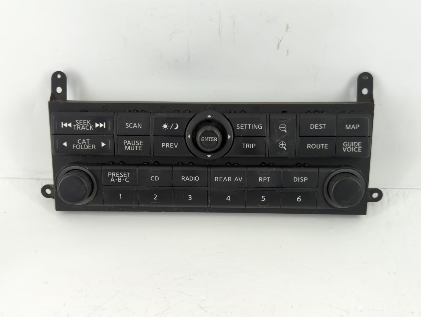 2005 Nissan Pathfinder Radio AM FM Cd Player Receiver Replacement P/N:T31000 08A000 00 28395 EA000 Fits OEM Used Auto Parts 