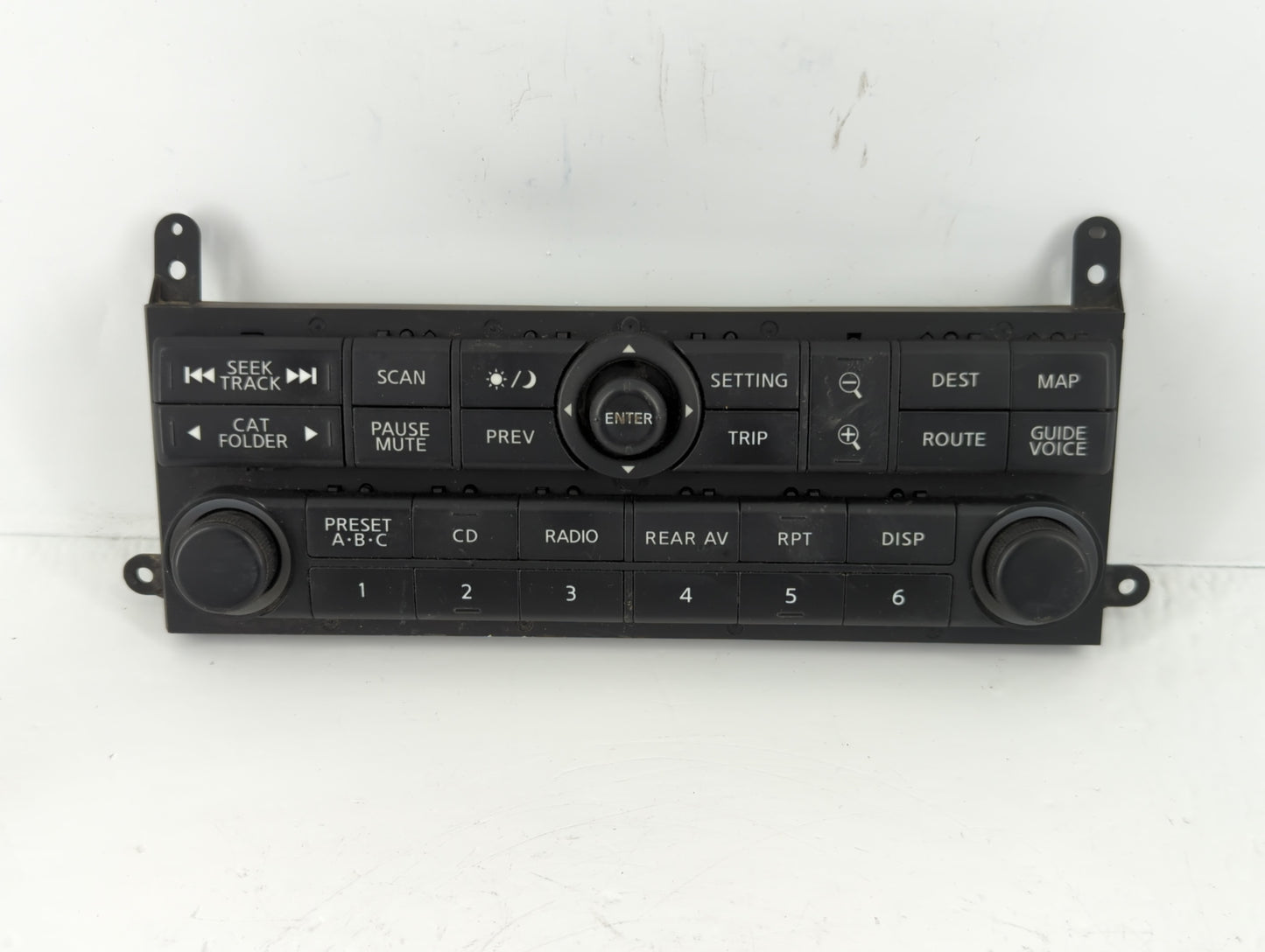 2005 Nissan Pathfinder Radio AM FM Cd Player Receiver Replacement P/N:T31000 08A000 00 28395 EA000 Fits OEM Used Auto Parts 