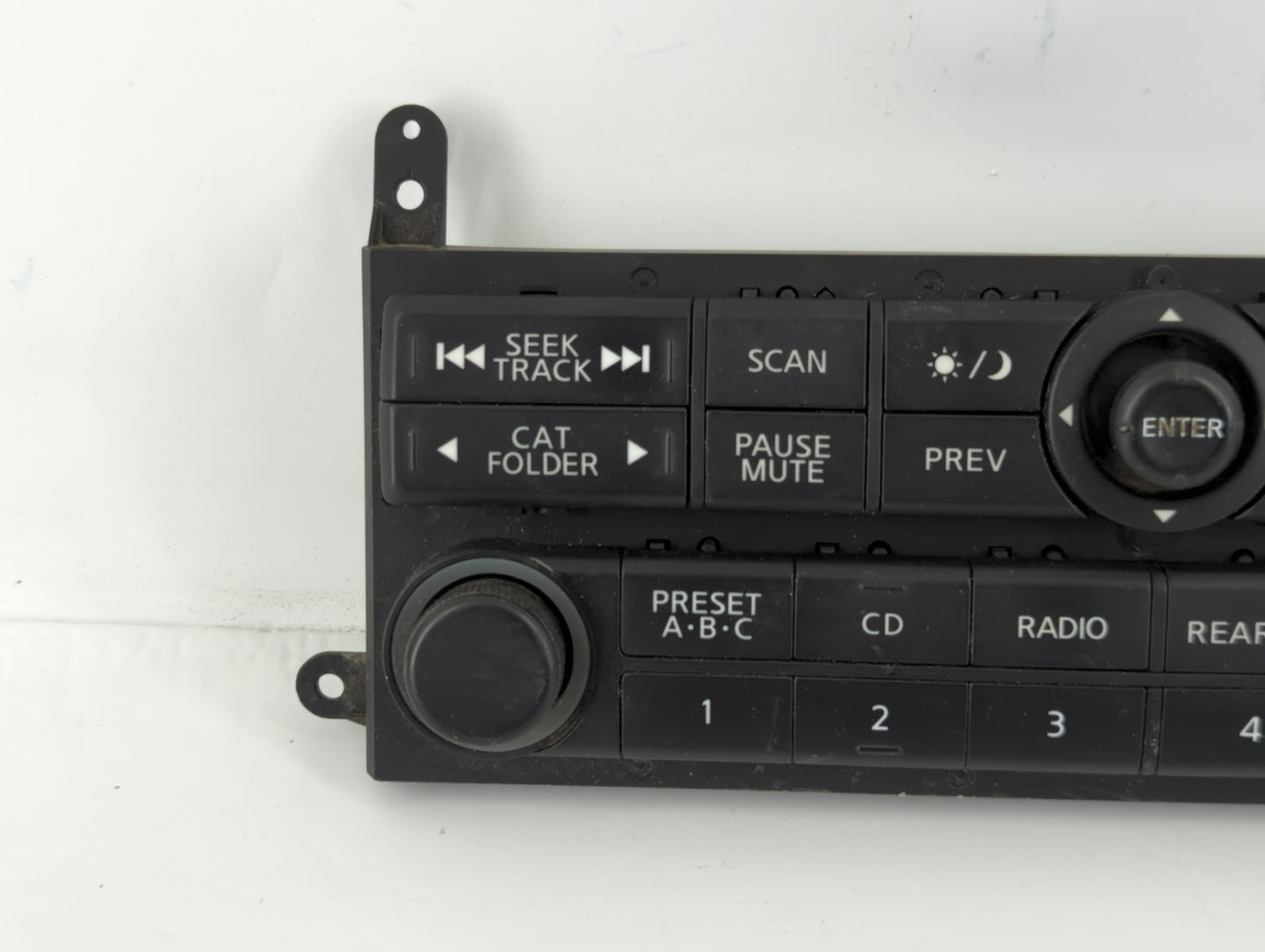 2005 Nissan Pathfinder Radio AM FM Cd Player Receiver Replacement P/N:T31000 08A000 00 28395 EA000 Fits OEM Used Auto Parts 
