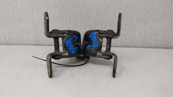 compare product 2005 Nissan Quest DOOR HINGE