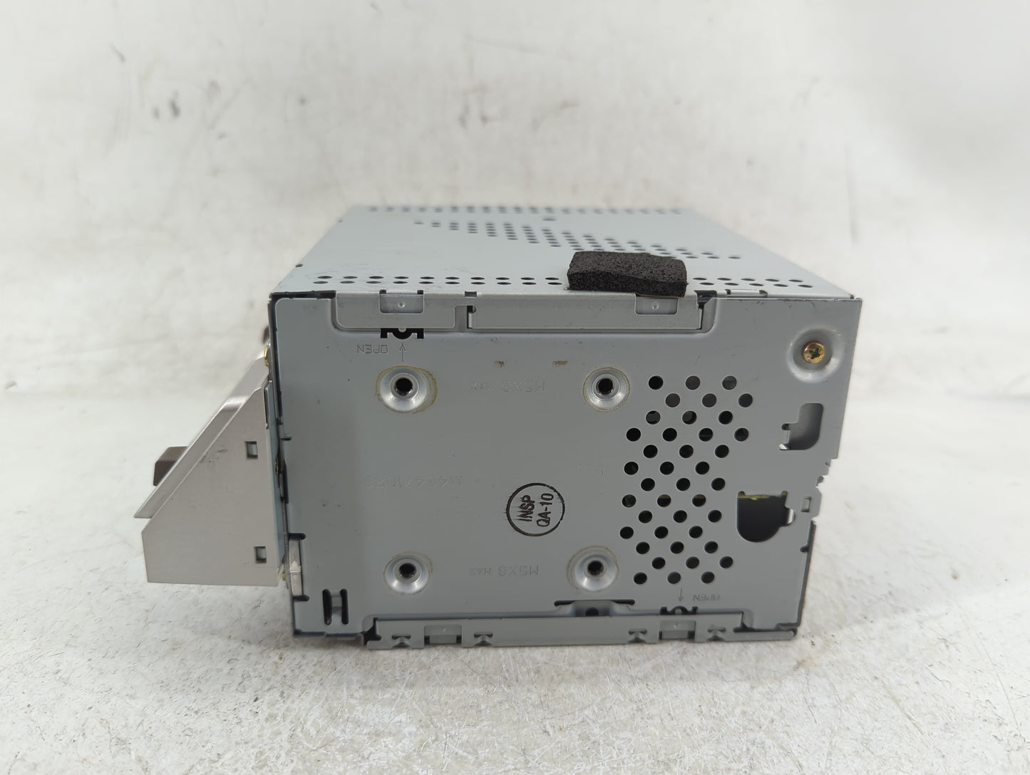 2004-2006 Nissan Quest Radio AM FM Cd Player Receiver Replacement P/N:28185-5Z216 Fits Fits 2004 2005 2006 OEM Used Auto Par