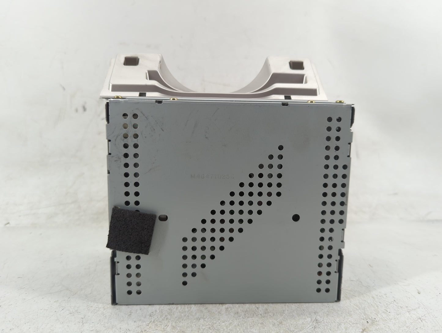 2004-2006 Nissan Quest Radio AM FM Cd Player Receiver Replacement P/N:28185-5Z216 Fits Fits 2004 2005 2006 OEM Used Auto Par