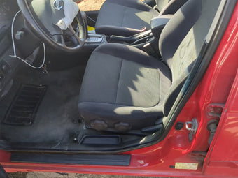 compare product 2005 Nissan Sentra Driver Front Seat Oem