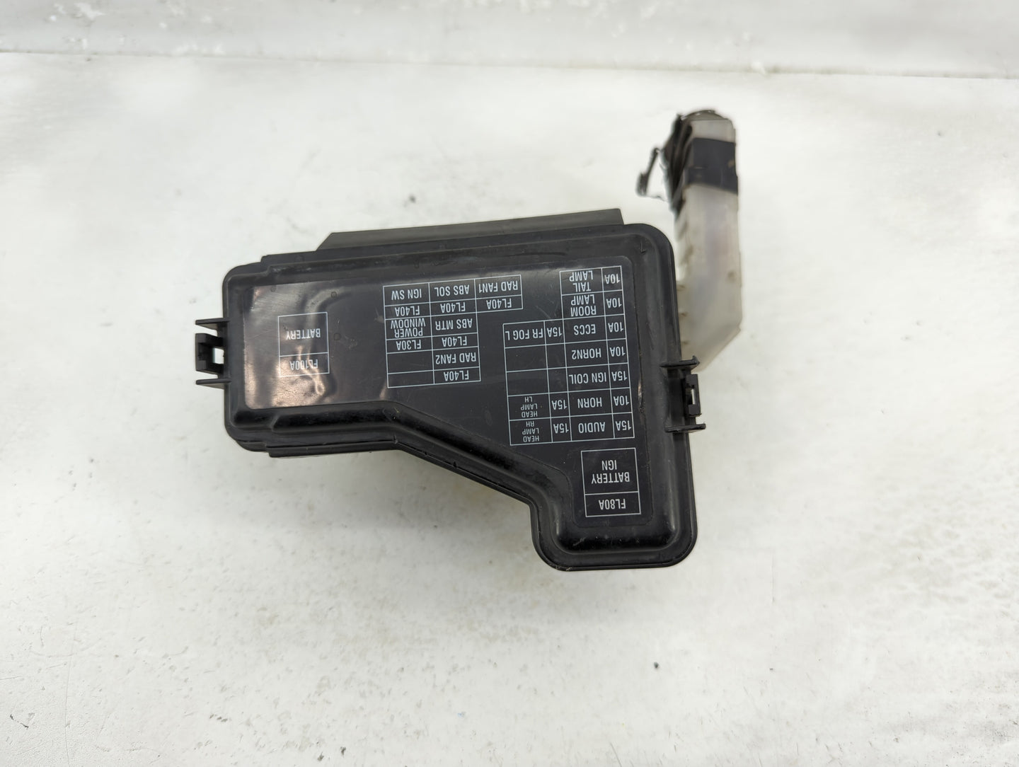 2000-2006 Nissan Sentra Fusebox Fuse Box Panel Relay Module P/N:24382 5M001 Fits Fits 2000 2001 2002 2003 2004 2005 2006 OEM