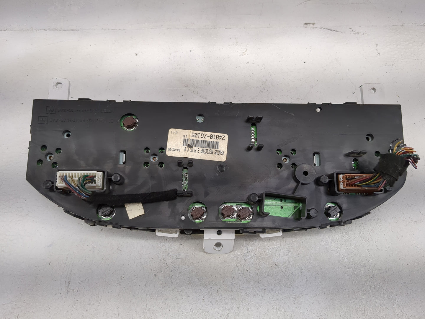2005-2006 Nissan Sentra Instrument Cluster Speedometer Gauges P/N:24810-ZG105 Miles: Fits Fits 2005 2006 OEM Used Auto Parts