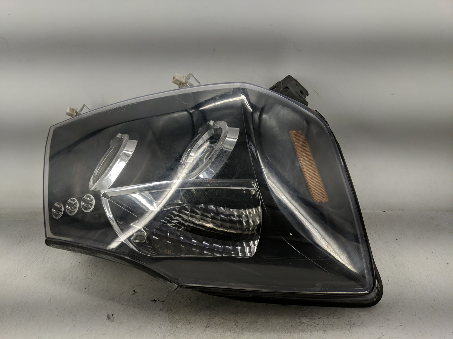 2004-2007 Nissan Titan Passenger Right Oem Head Light Headlight Lamp - Oemusedautoparts1.com