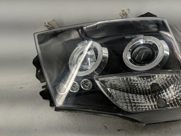 2004-2007 Nissan Titan Passenger Right Oem Head Light Headlight Lamp