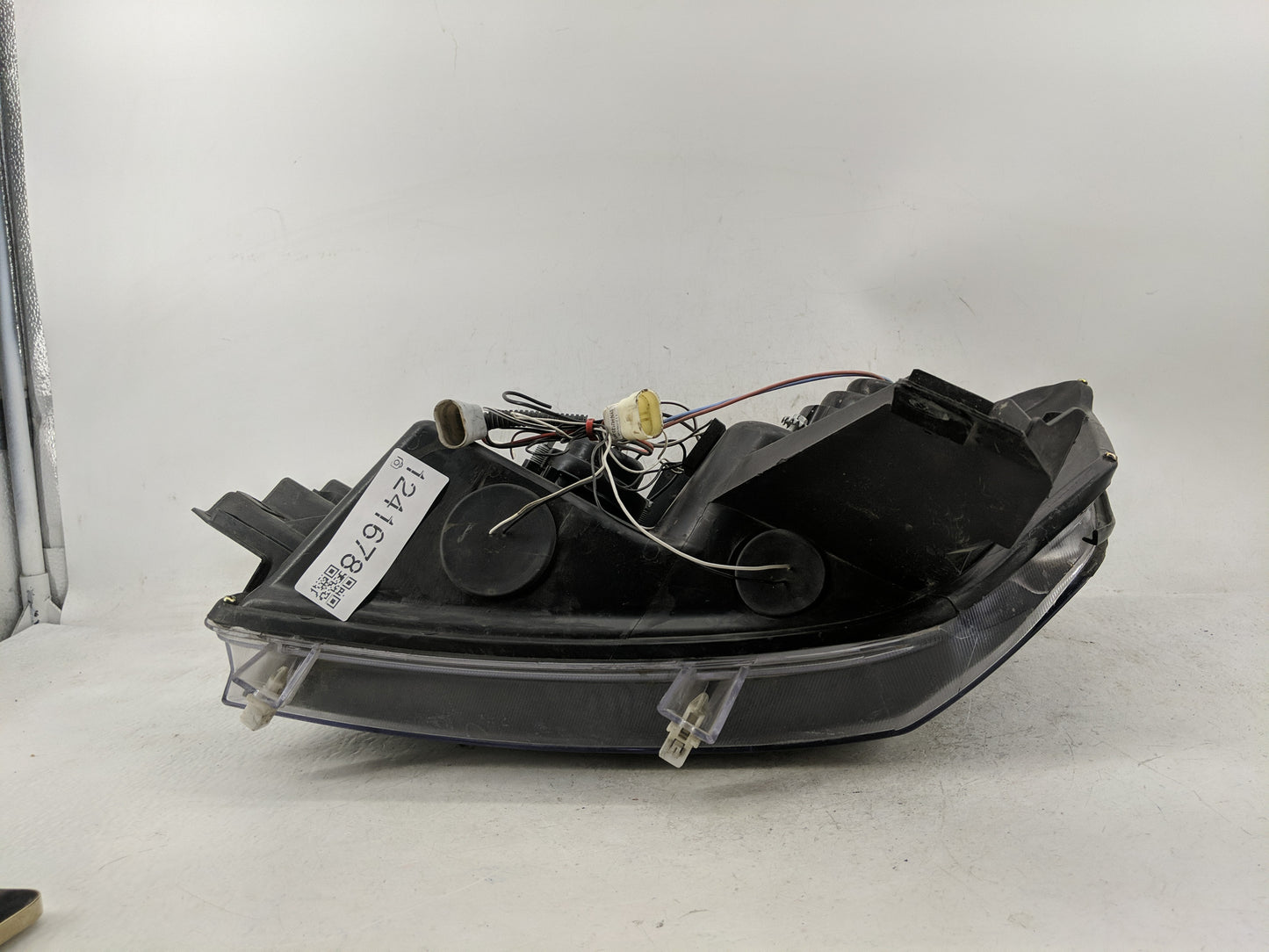 2004-2007 Nissan Titan Passenger Right Oem Head Light Headlight Lamp - Oemusedautoparts1.com