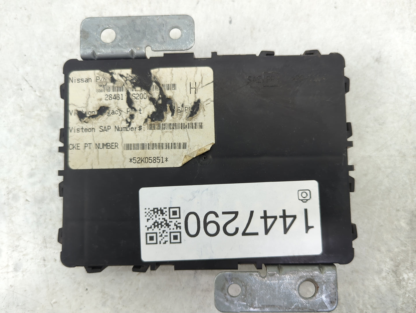 2004-2006 Nissan Titan Body Control Module Bcm Inner Cabin Fuse Box - Oemusedautoparts1.com