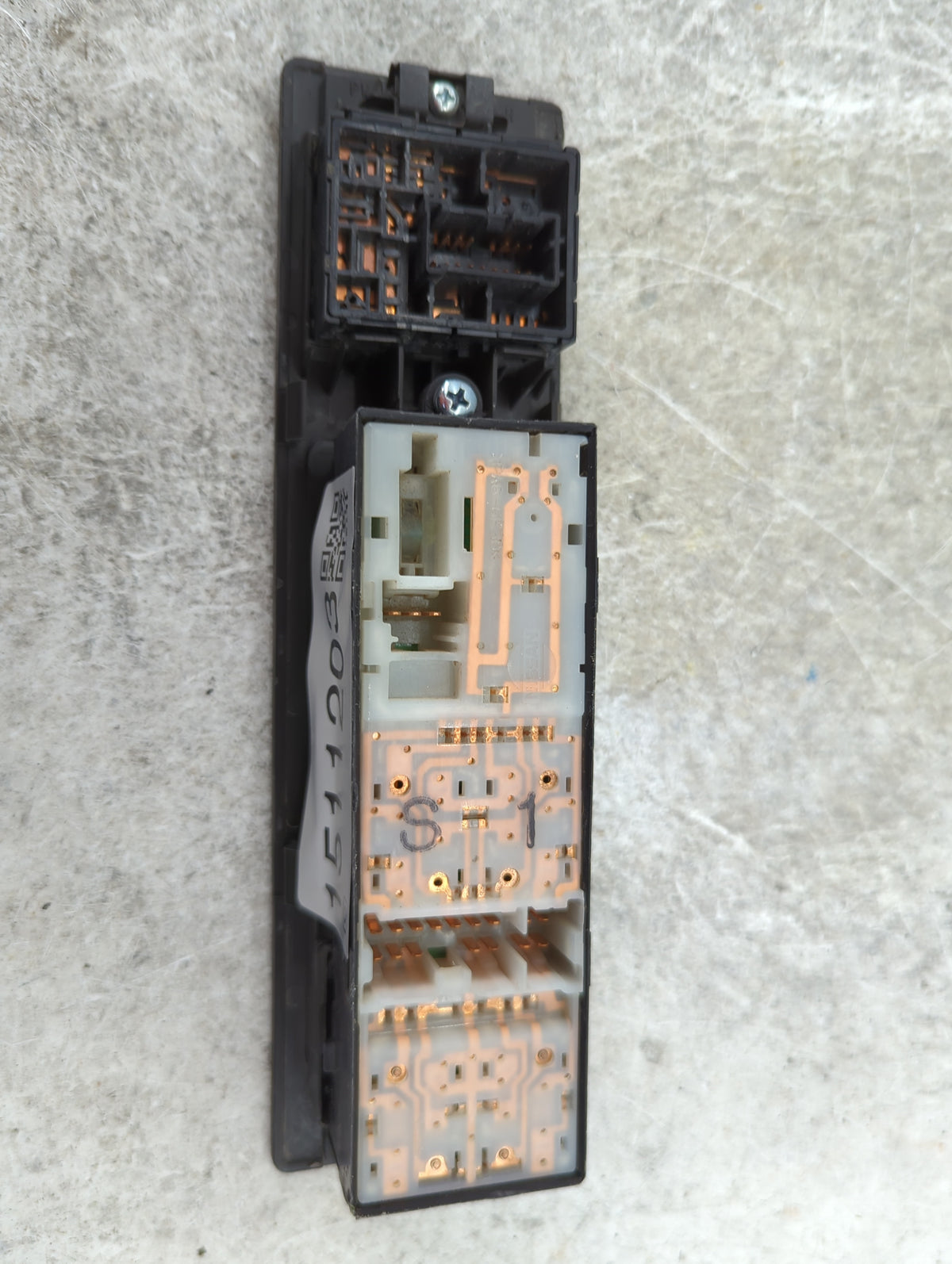 2004-2014 Nissan Titan Master Power Window Switch Replacement Driver Side Left Fits OEM Used Auto Parts - Oemusedautoparts1.