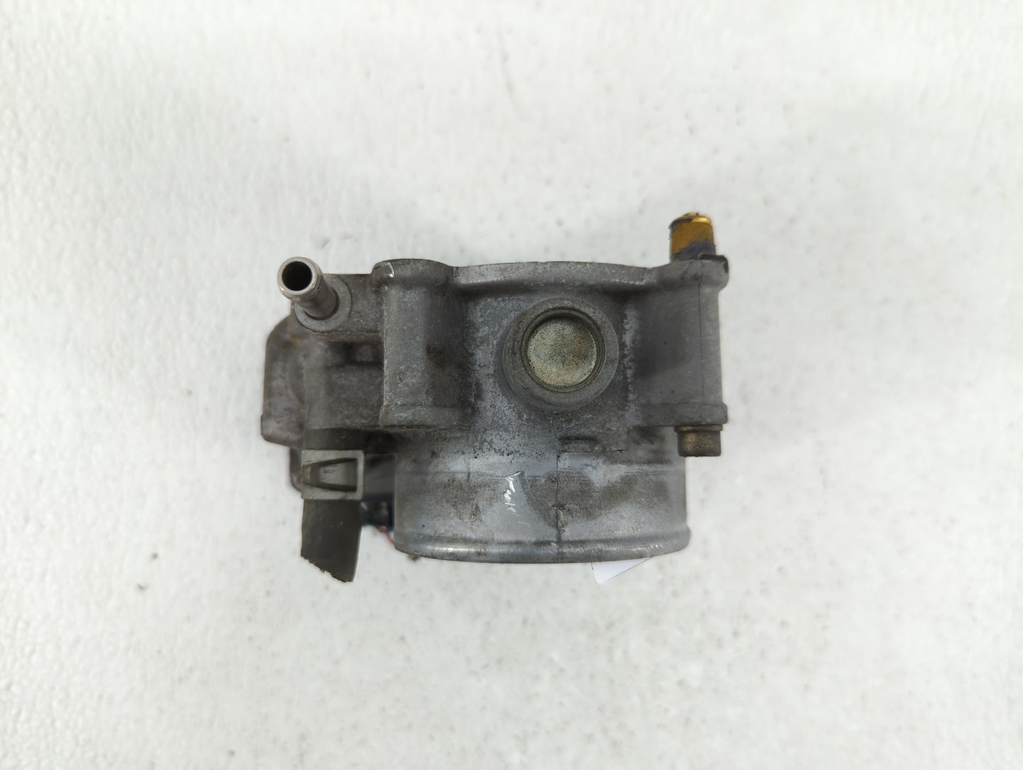 2004-2012 Nissan Titan Throttle Body P/N:16119 7S000 Fits Fits 2004 2005 2006 2007 2008 2009 2010 2011 2012 2013 2014 OEM Us