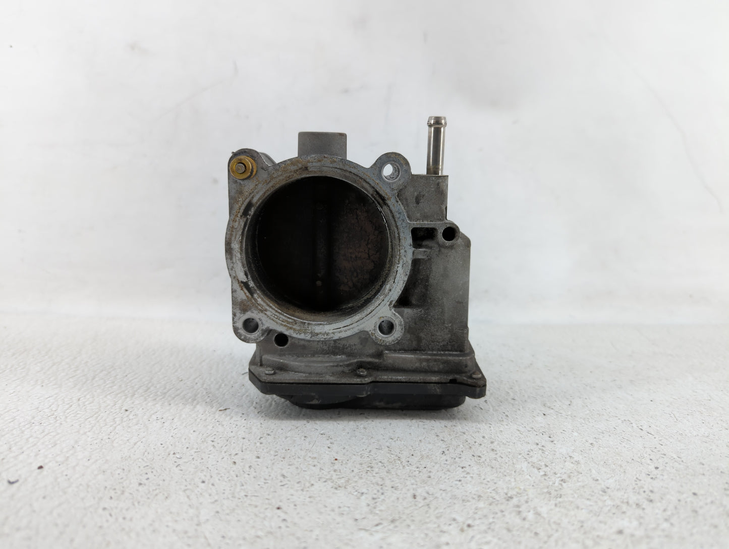 2004-2012 Nissan Titan Throttle Body P/N:16119 7S000 Fits Fits 2004 2005 2006 2007 2008 2009 2010 2011 2012 2013 2014 OEM Us