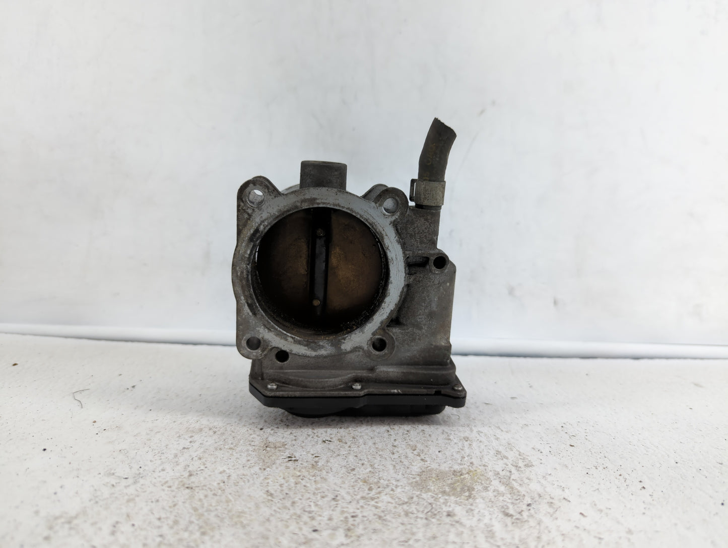 2004-2012 Nissan Titan Throttle Body P/N:16119 7S000 Fits Fits 2004 2005 2006 2007 2008 2009 2010 2011 2012 2013 2014 OEM Us