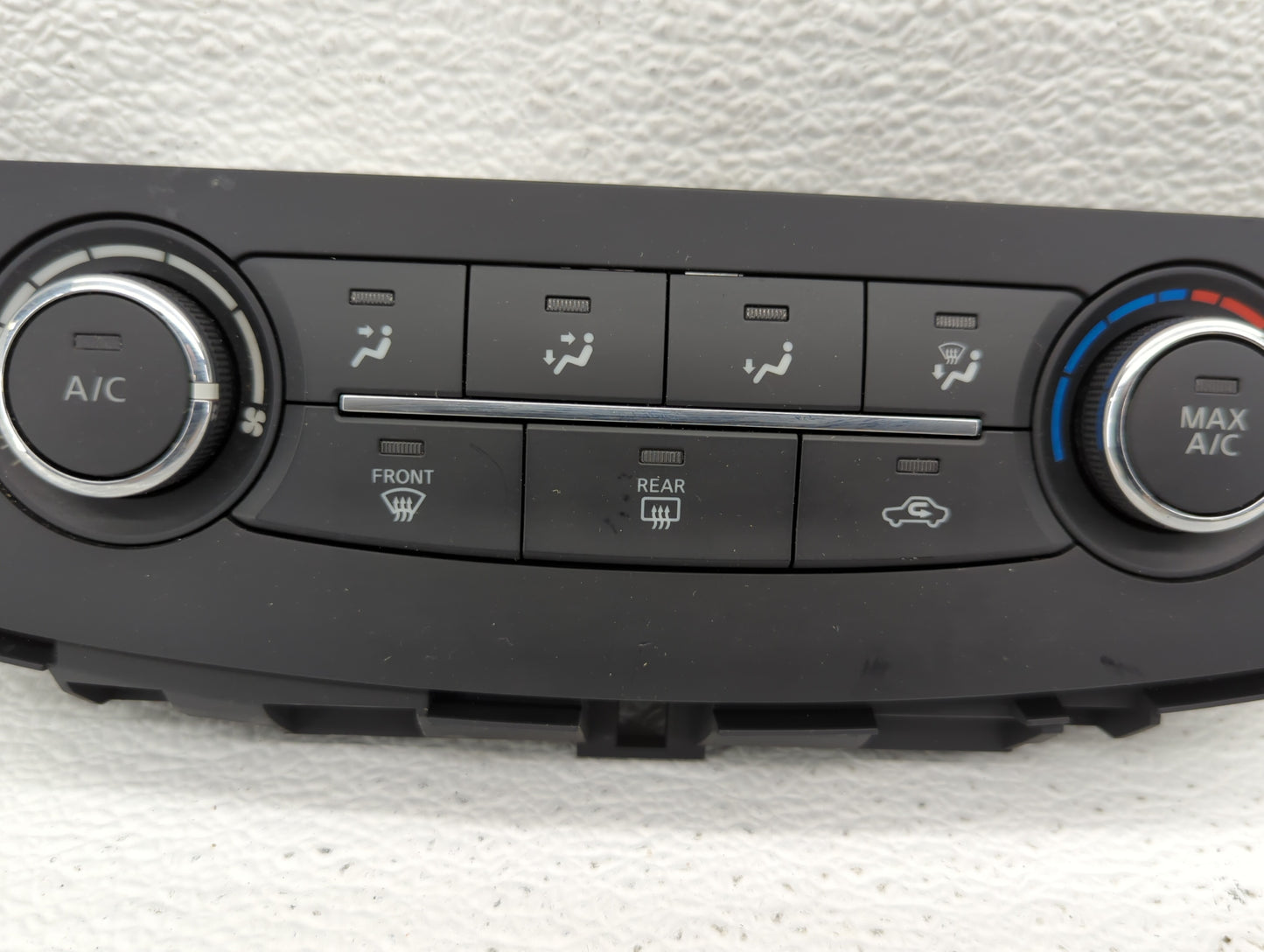 2005 Nissan Titan Climate Control Module Temperature AC/Heater Replacement P/N:275109HS0A Fits OEM Used Auto Parts - Oemused