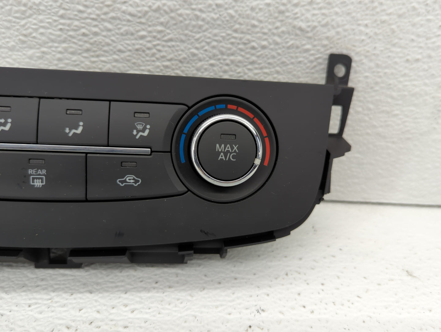 2005 Nissan Titan Climate Control Module Temperature AC/Heater Replacement P/N:275109HS0A Fits OEM Used Auto Parts - Oemused