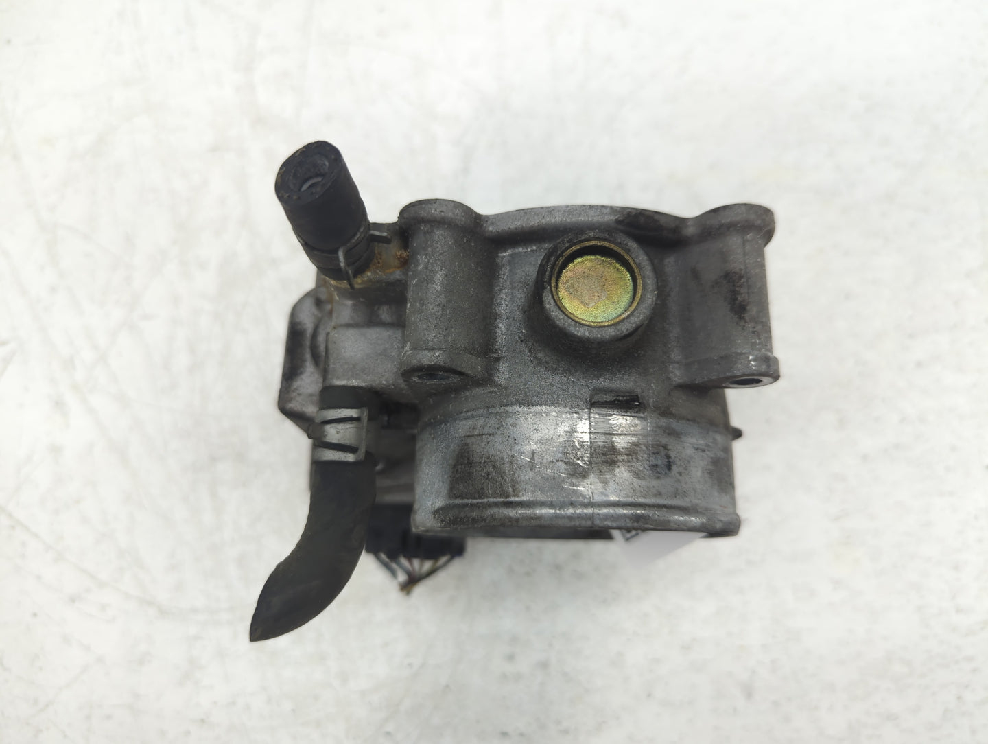 2004-2012 Nissan Titan Throttle Body P/N:16119 7S000 Fits Fits 2004 2005 2006 2007 2008 2009 2010 2011 2012 2013 2014 OEM Us