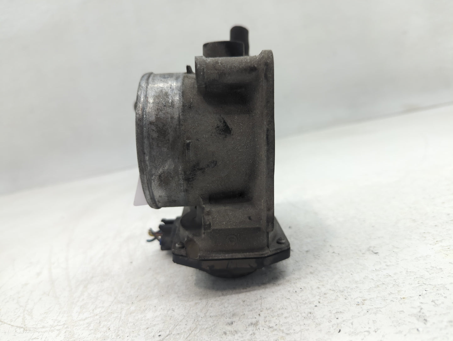 2004-2012 Nissan Titan Throttle Body P/N:16119 7S000 Fits Fits 2004 2005 2006 2007 2008 2009 2010 2011 2012 2013 2014 OEM Us